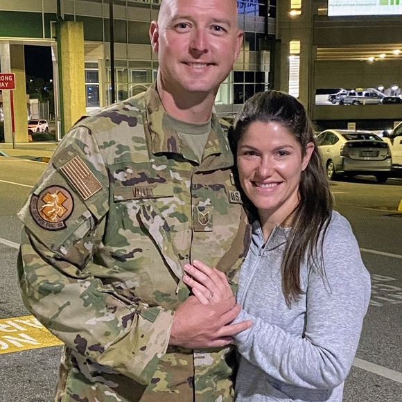 Meet your Posher, Jessica - Picture 2 of 2